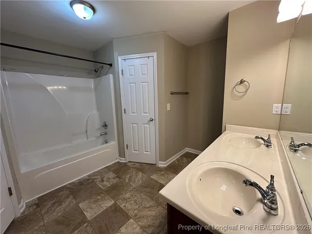 $1,550 | 20 Old English Lane, Spring Lake, NC 28390