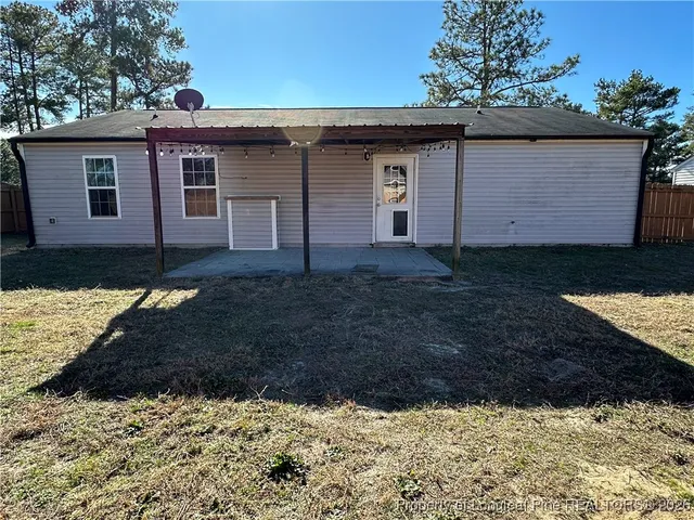 $1,550 | 20 Old English Lane, Spring Lake, NC 28390