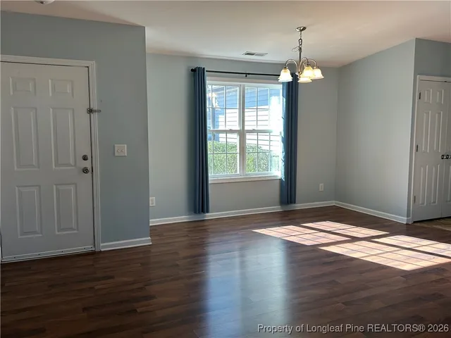 $1,550 | 20 Old English Lane, Spring Lake, NC 28390