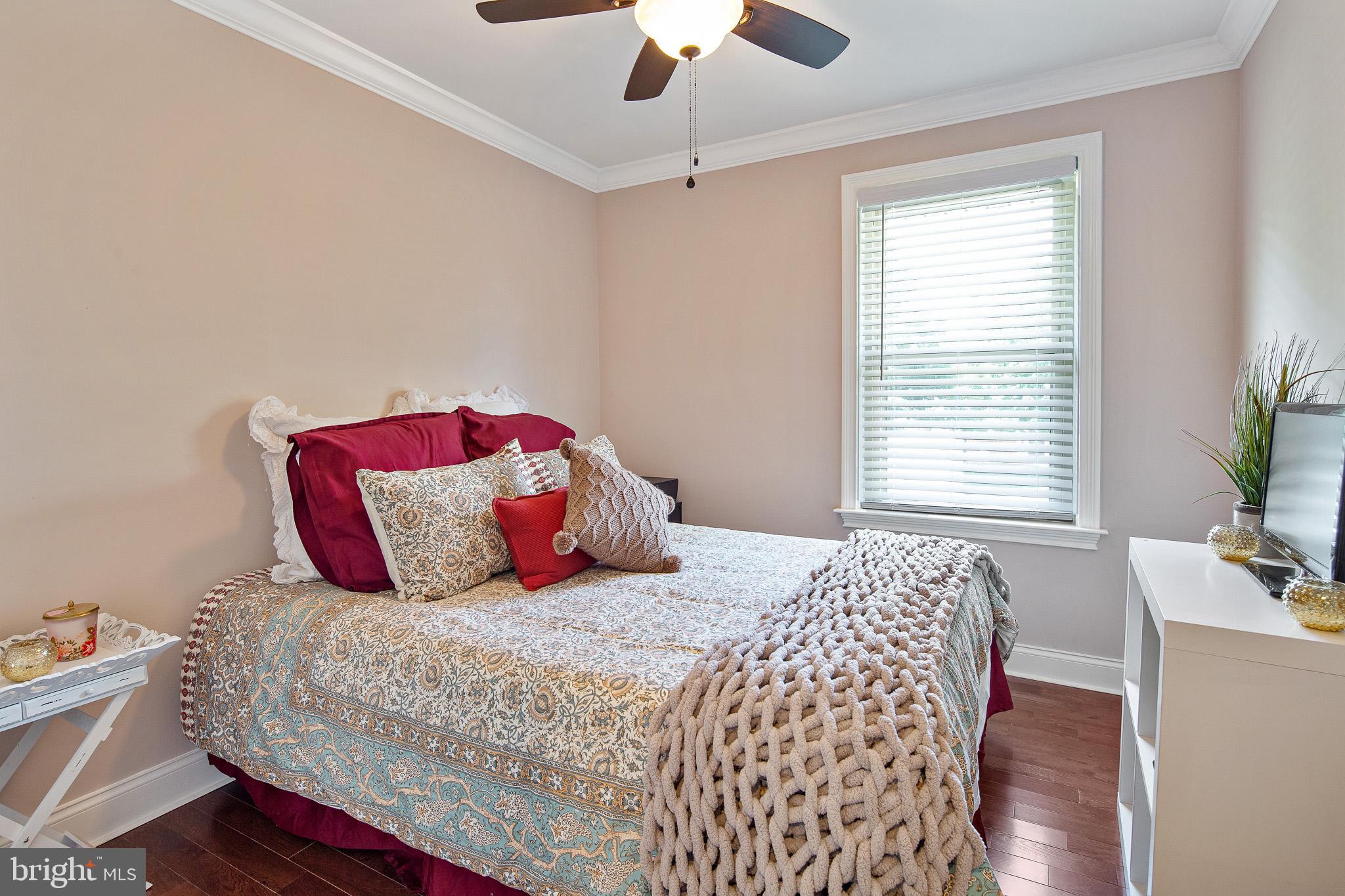 1604 Davis Road Runnemede, NJ 08078 - Photo 14 of 34 2nd bedroom with hardwoods
