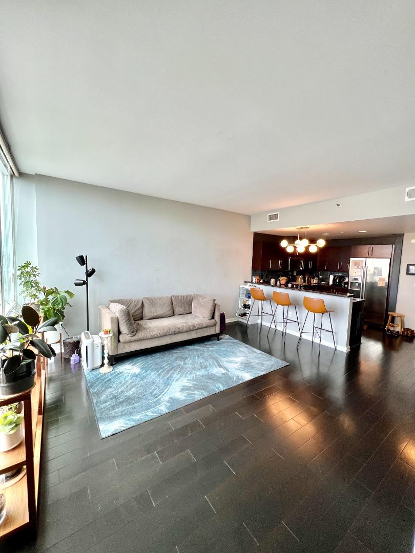 222 Broadway, Unit 814 Oakland, CA 94607 - Photo 1 of 13