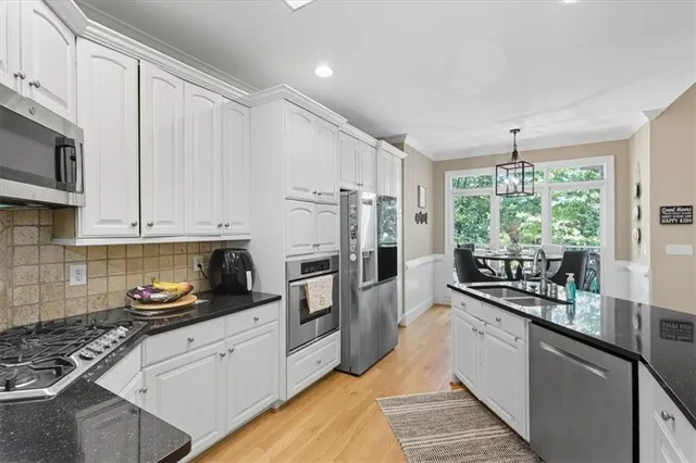 $749,999 | 11 Breckenridge Road Southeast, Rome, GA 30161