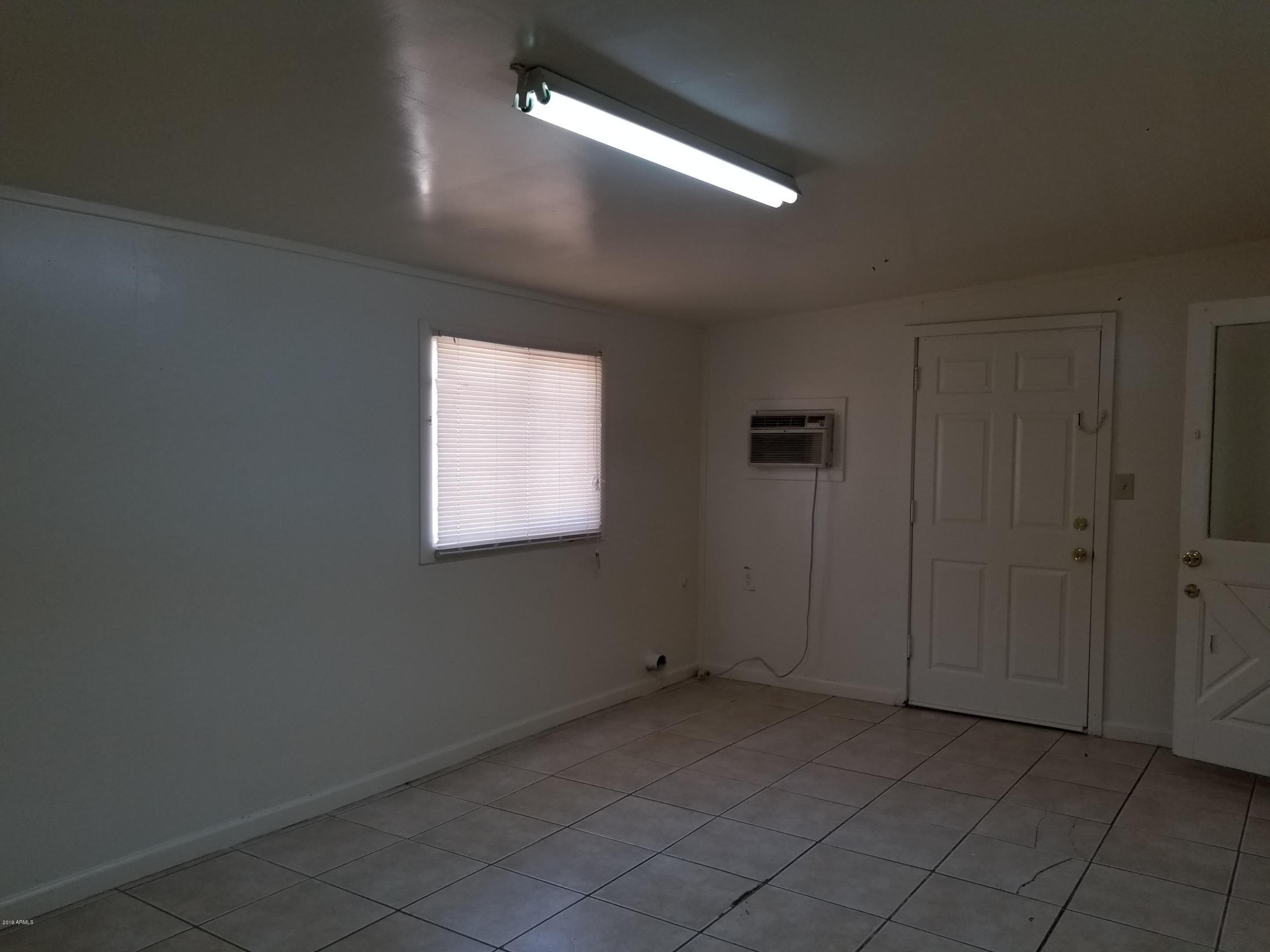 2744 West Bethany Home Road Phoenix, AZ 85017 - Photo 17 of 23 Den