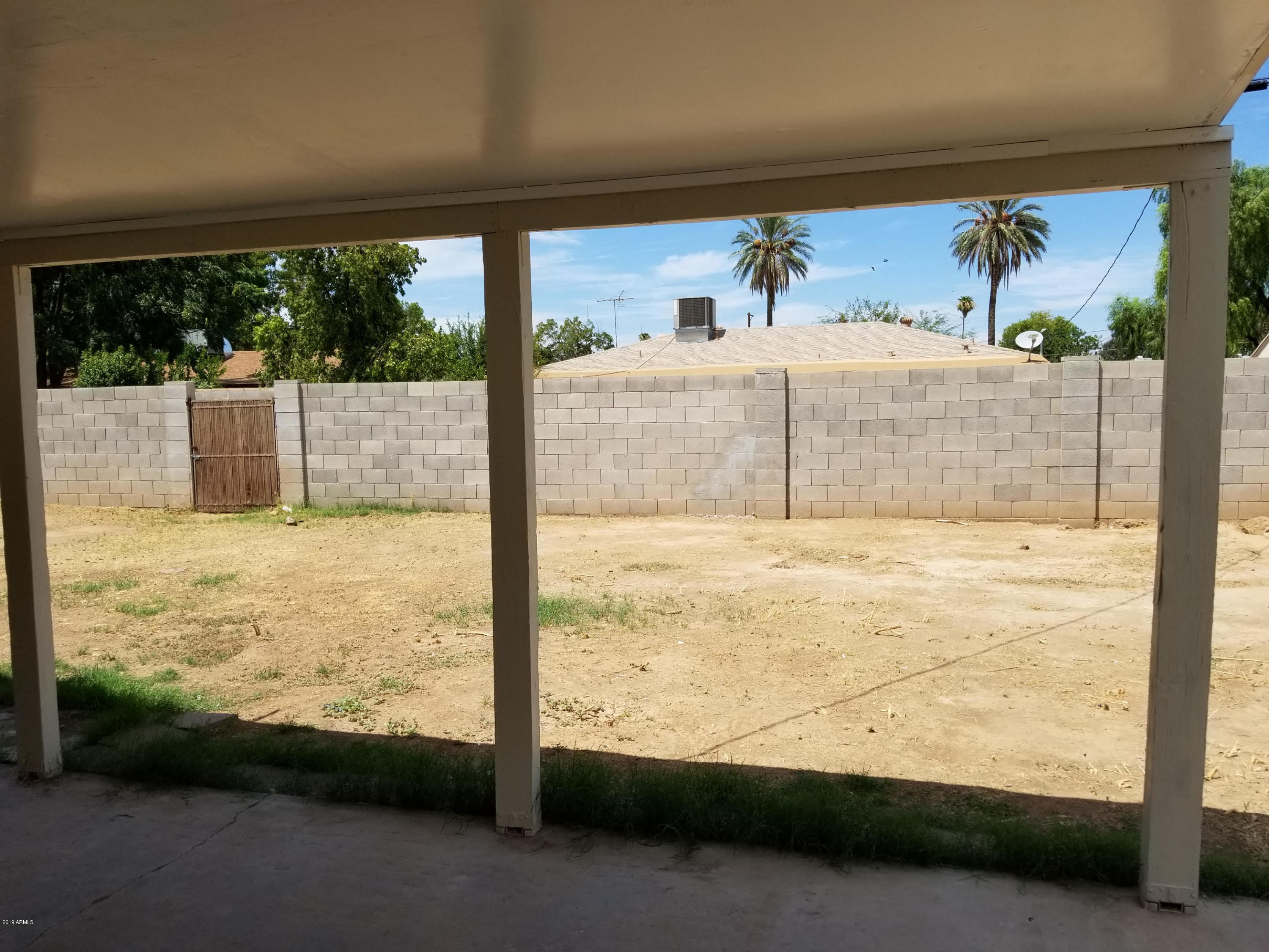 2744 West Bethany Home Road Phoenix, AZ 85017 - Photo 19 of 23 Back yard