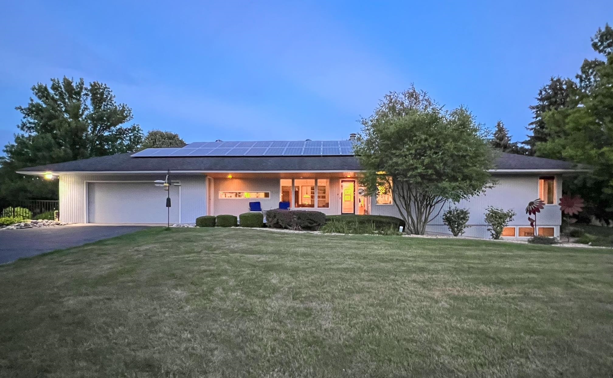 9643 Ridgeview Road Belvidere, IL 61008 - Photo 1 of 41 Gallery Image 1