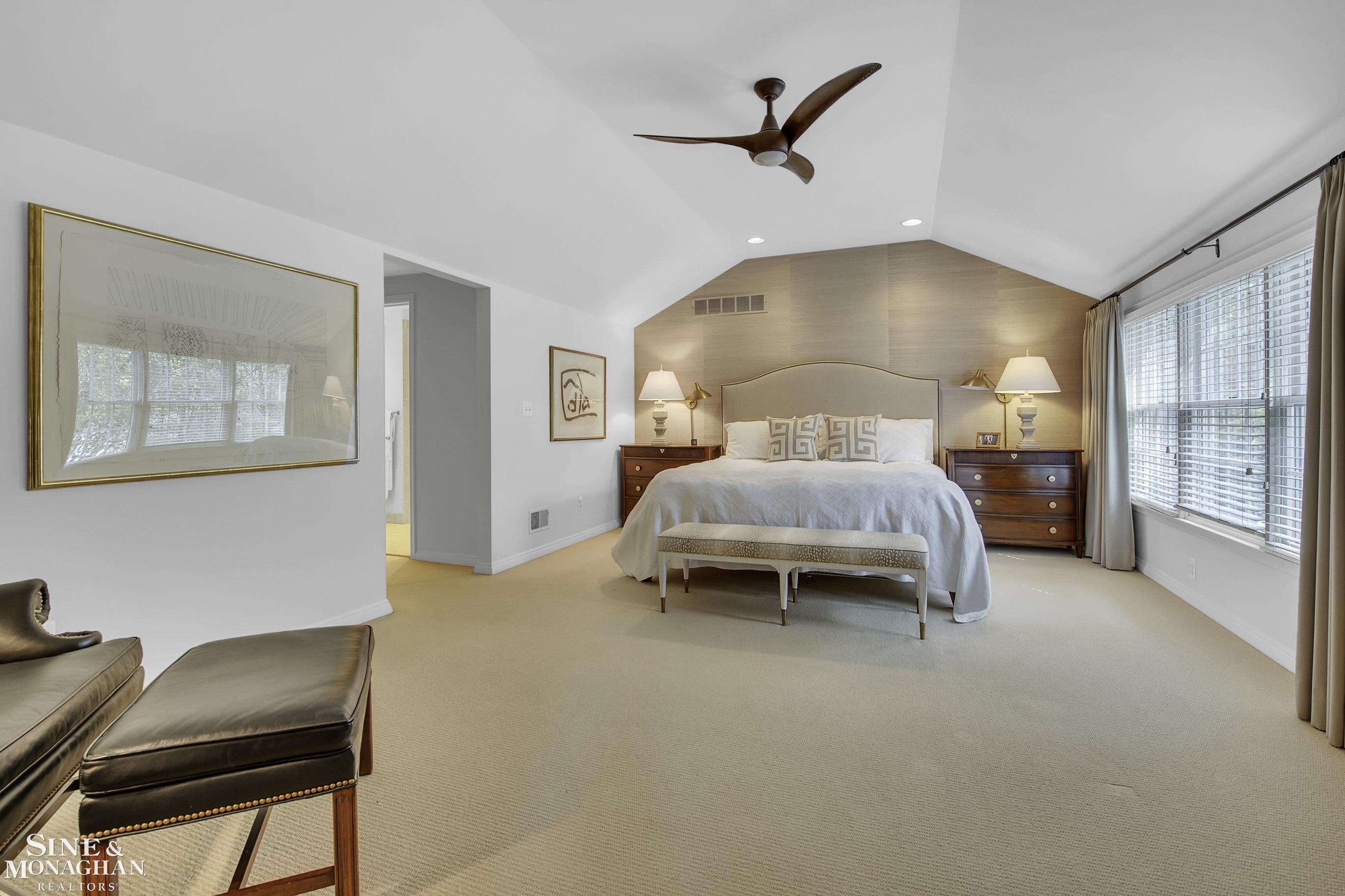 1042 Bishop Road Grosse Pointe, MI 48230 - Photo 24 of 53 50123710-23.JPG