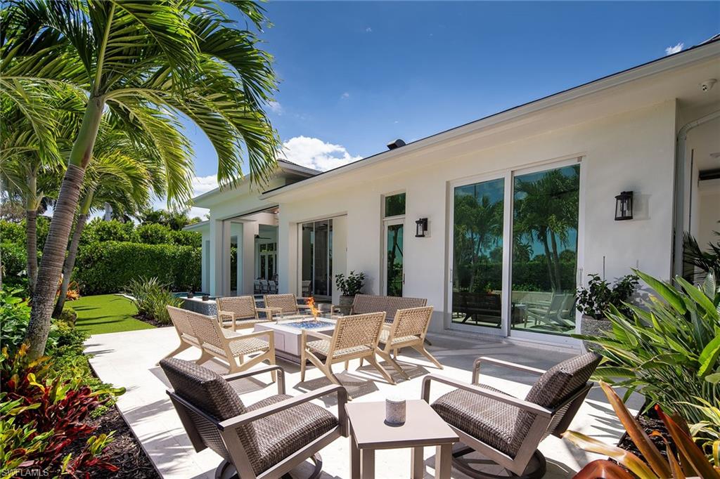 705 Wedge Drive Naples, FL 34103 - Photo 15 of 18