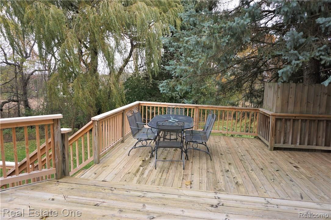 3480 Salem Drive Rochester, MI 48306 - Photo 17 of 37 DSC06713 (3).JPG