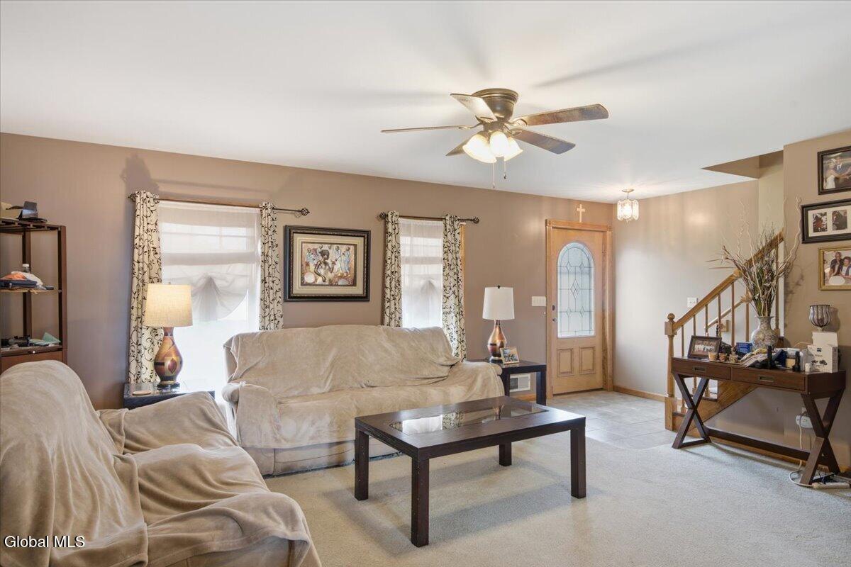 52 Haswell Road Colonie, NY 12189 - Photo 8 of 28 18-014_JKT_0011