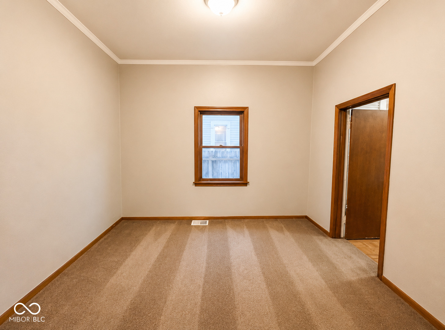 718 Main Street Elwood, IN 46036 - Photo 12 of 24
