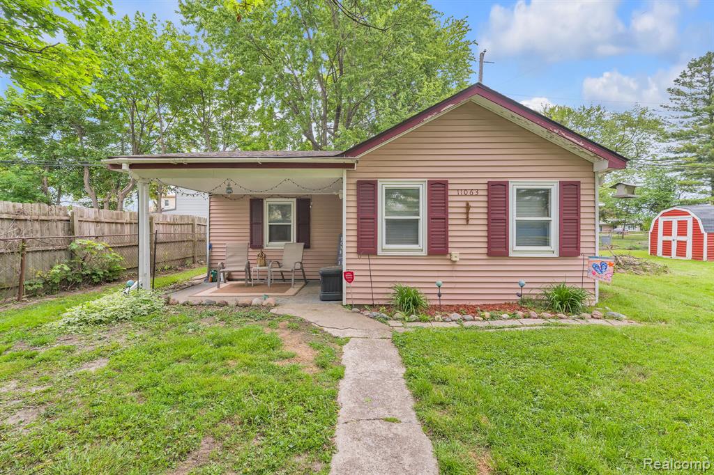 11063 Jackson Street Taylor, MI 48180 - Photo 2 of 21