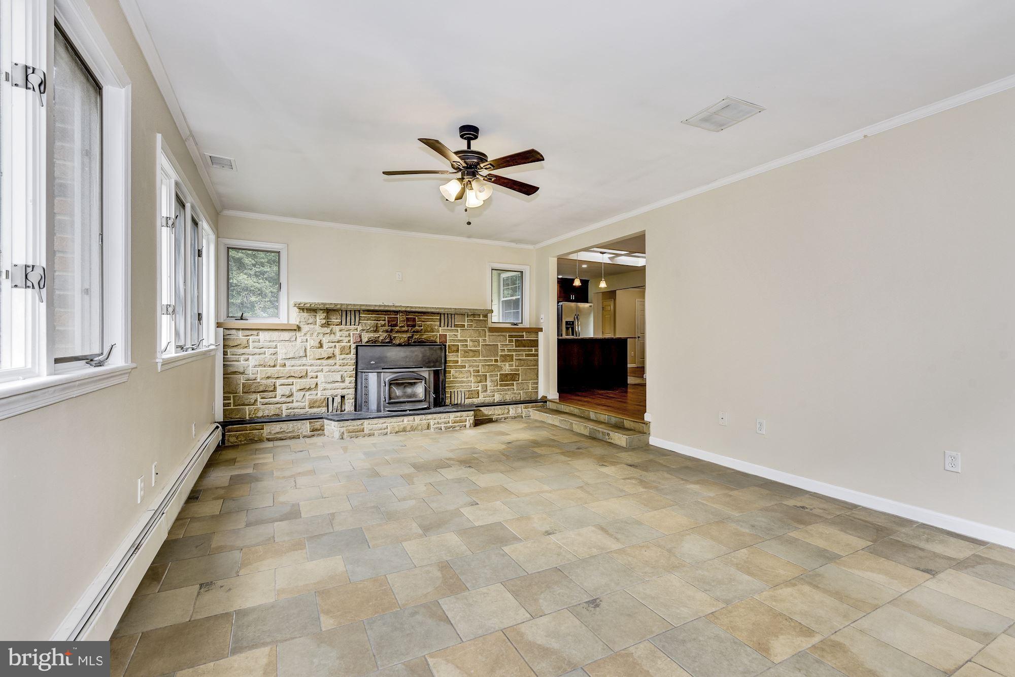 166 Ridge Road Southampton, NJ 08088 - Photo 16 of 35 Family Room