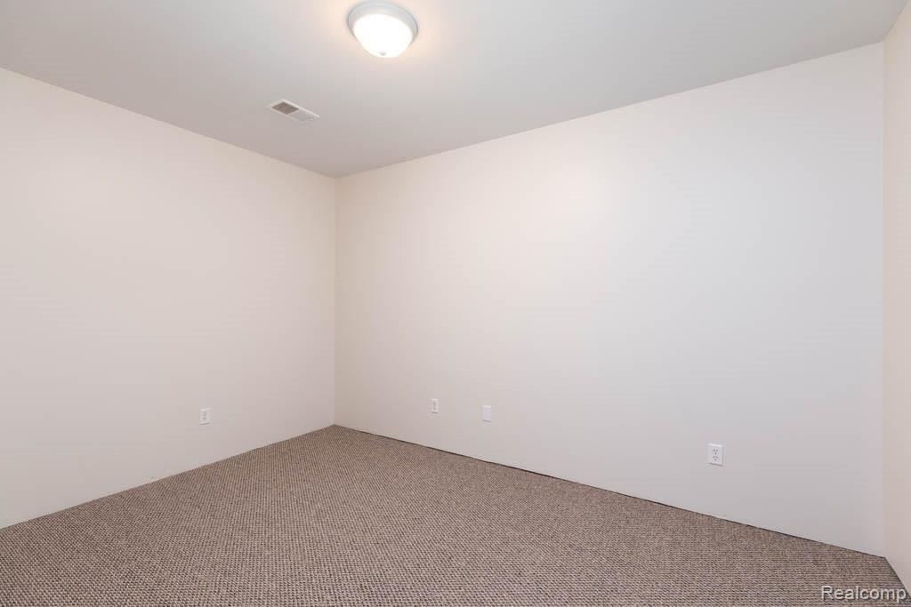 11981 Ryznar Drive Belleville, MI 48111 - Photo 25 of 51 11981 Ryznar Dr-25.jpg