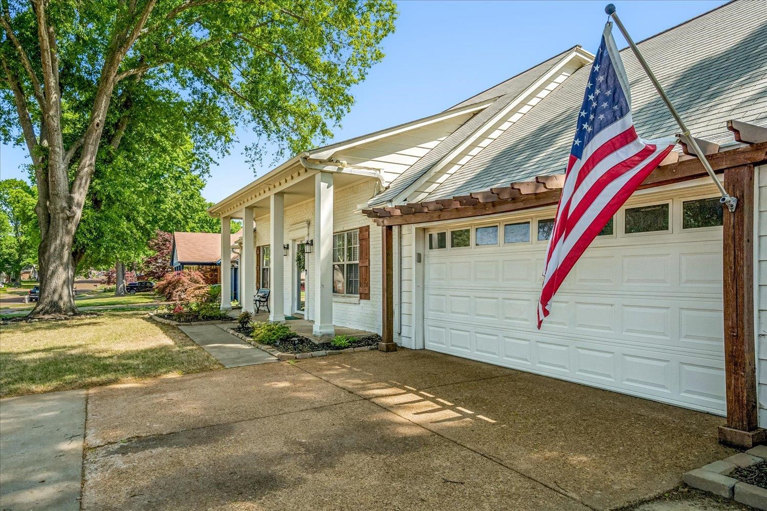 2944 Charles Bryan Road Bartlett, TN 38134 - Photo 34 of 36 a view of a house with a yard