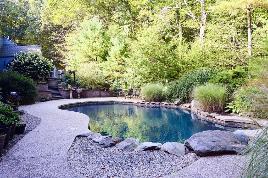 173 Wilder Road Bolton, MA 01740 - Photo 29 of 41