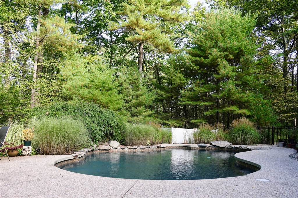 173 Wilder Road Bolton, MA 01740 - Photo 32 of 41