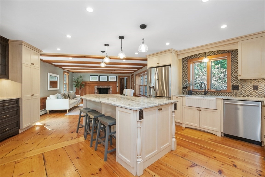 173 Wilder Road Bolton, MA 01740 - Photo 4 of 41