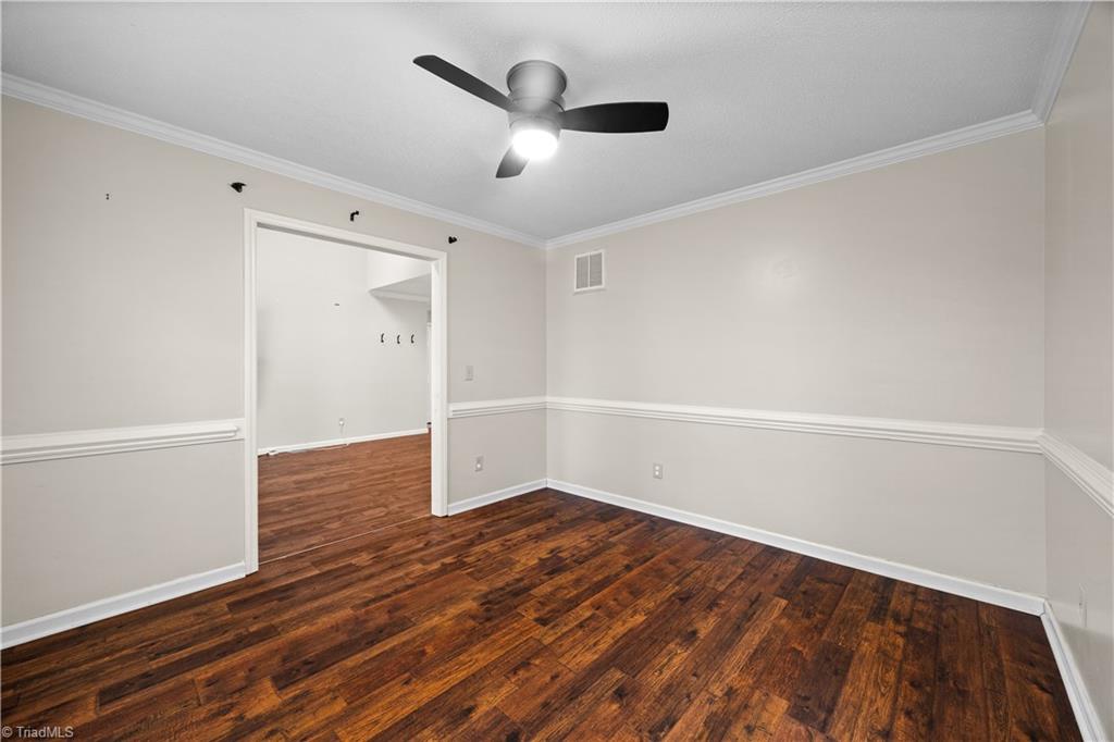 4203 Hunting Meadow Road Greensboro, NC 27406 - Photo 11 of 45