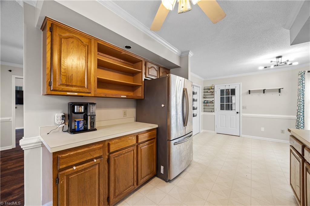 4203 Hunting Meadow Road Greensboro, NC 27406 - Photo 14 of 45