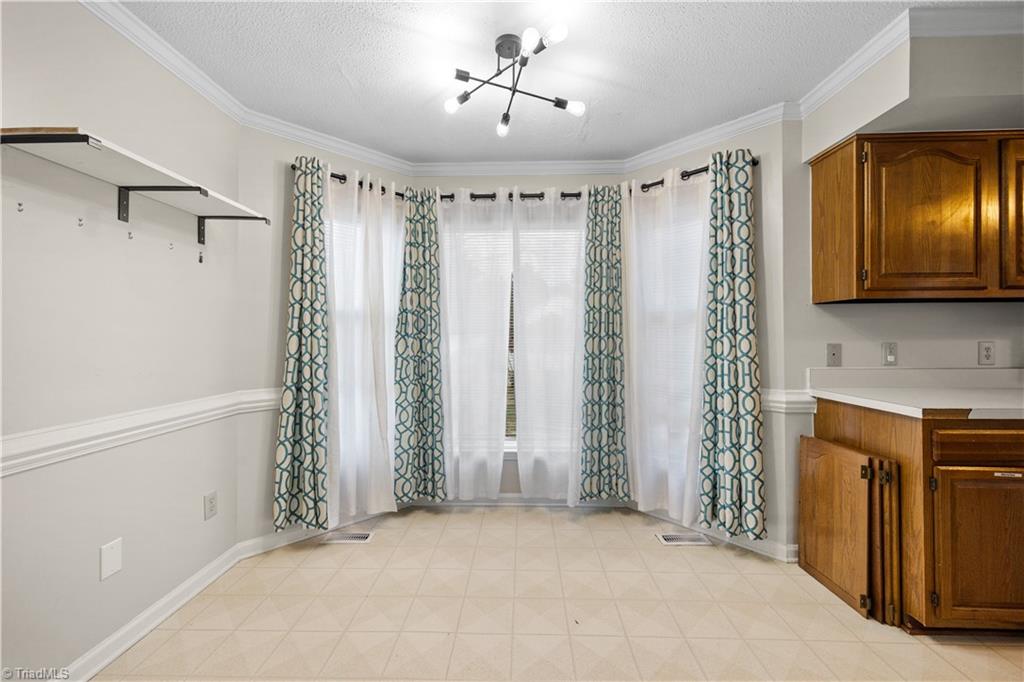 4203 Hunting Meadow Road Greensboro, NC 27406 - Photo 20 of 45