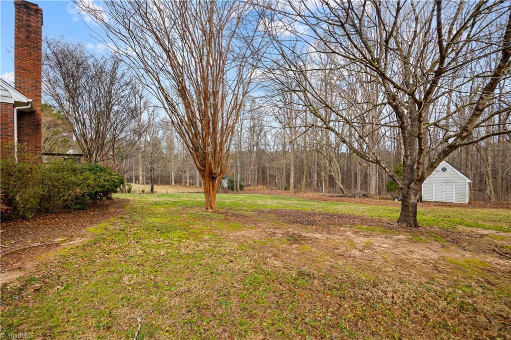 4203 Hunting Meadow Road Greensboro, NC 27406 - Photo 42 of 45