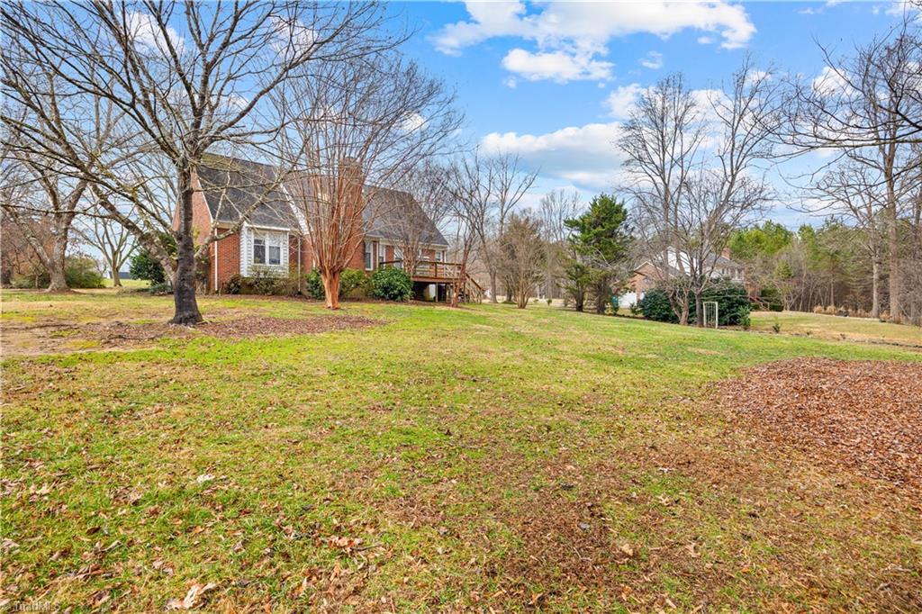 4203 Hunting Meadow Road Greensboro, NC 27406 - Photo 43 of 45