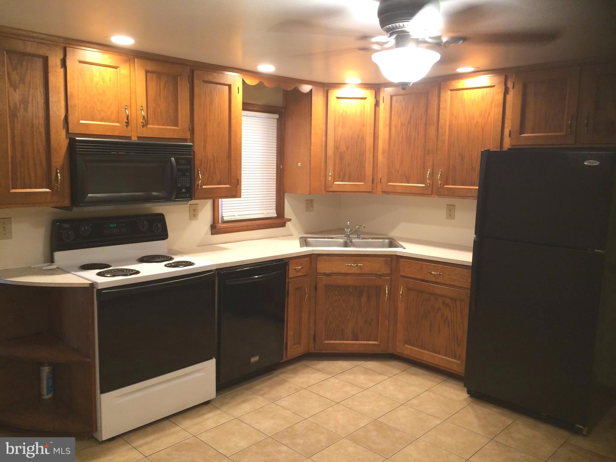 3010 Grandview Road Hanover, PA 17331 - Photo 2 of 15