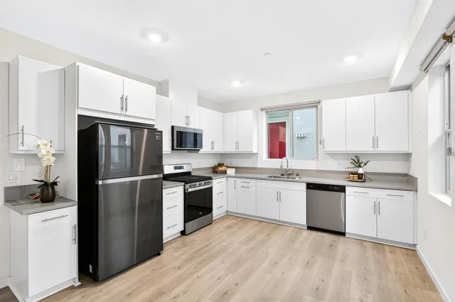 $360,000 | 266 Box Lane, Sacramento, CA 95818