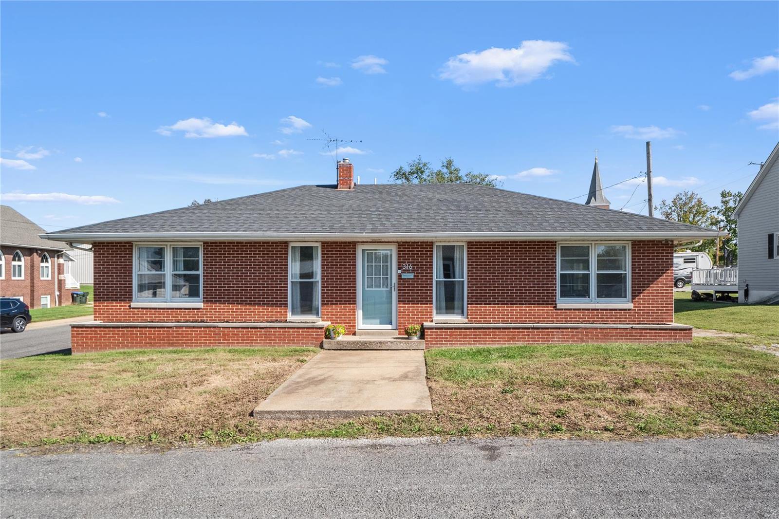 316 South Rapp Avenue Columbia, IL 62236 - Photo 1 of 26 Gallery Image 1