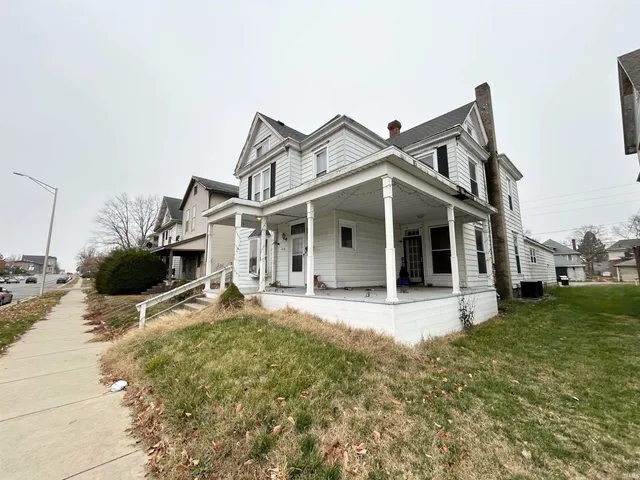$170,000 | 1214 East Broadway, Logansport, IN 46947
