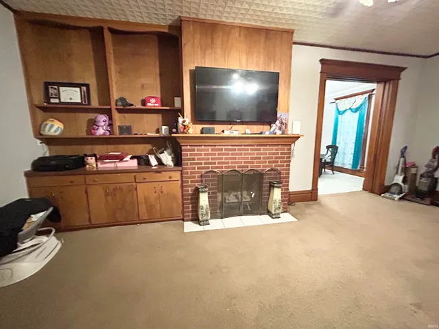 $170,000 | 1214 East Broadway, Logansport, IN 46947