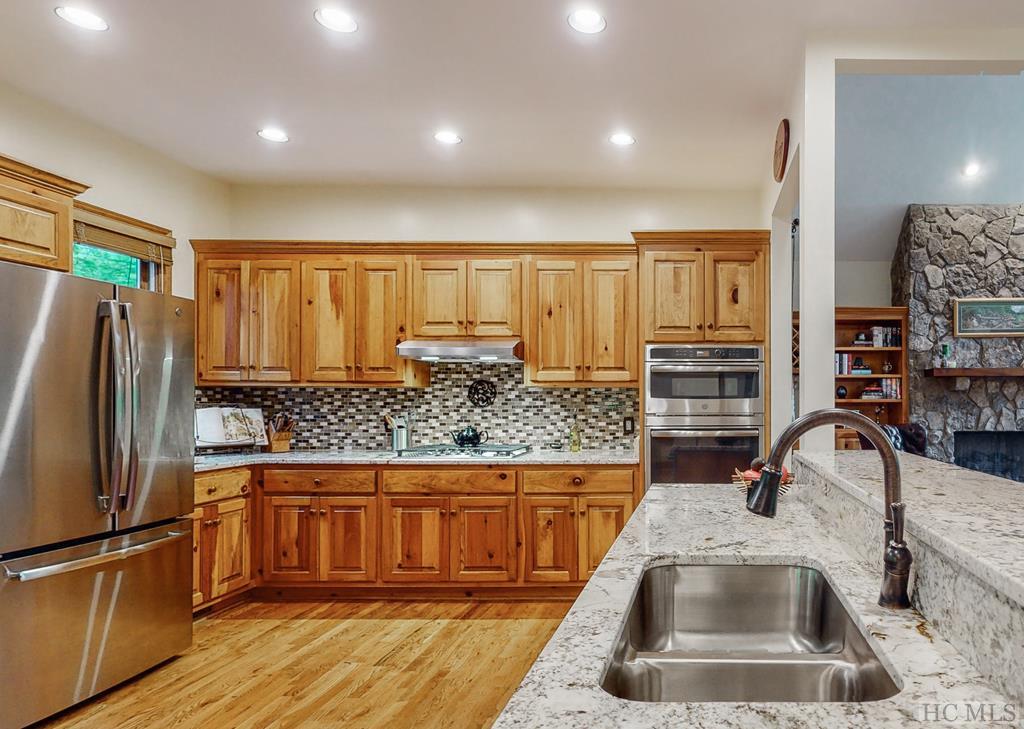 62 Two Ponds Road Sapphire, NC 28774 - Photo 13 of 48 Gallery Image 13