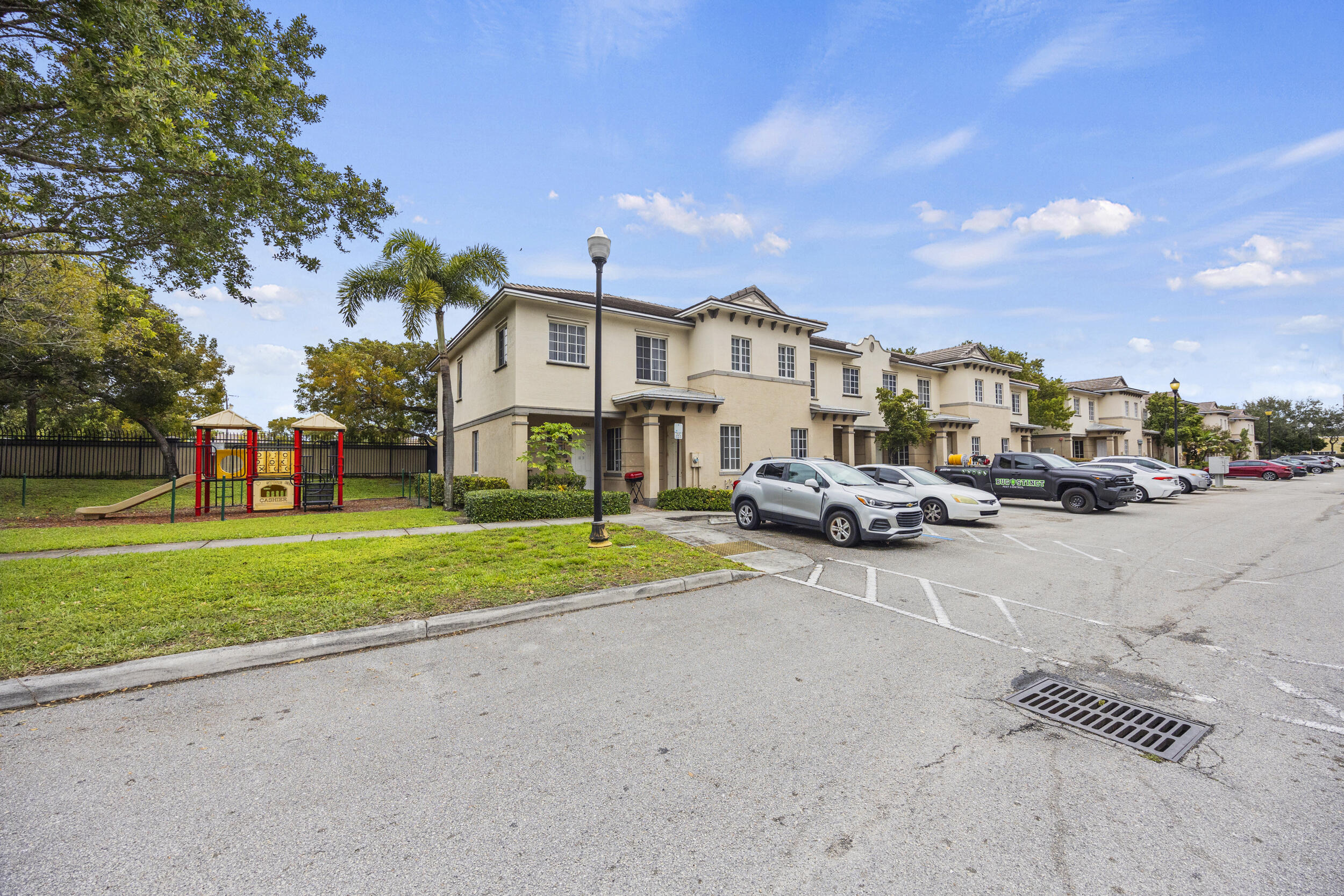 1982 Freeport Drive Riviera Beach, FL 33404 - Photo 2 of 29 453a3025