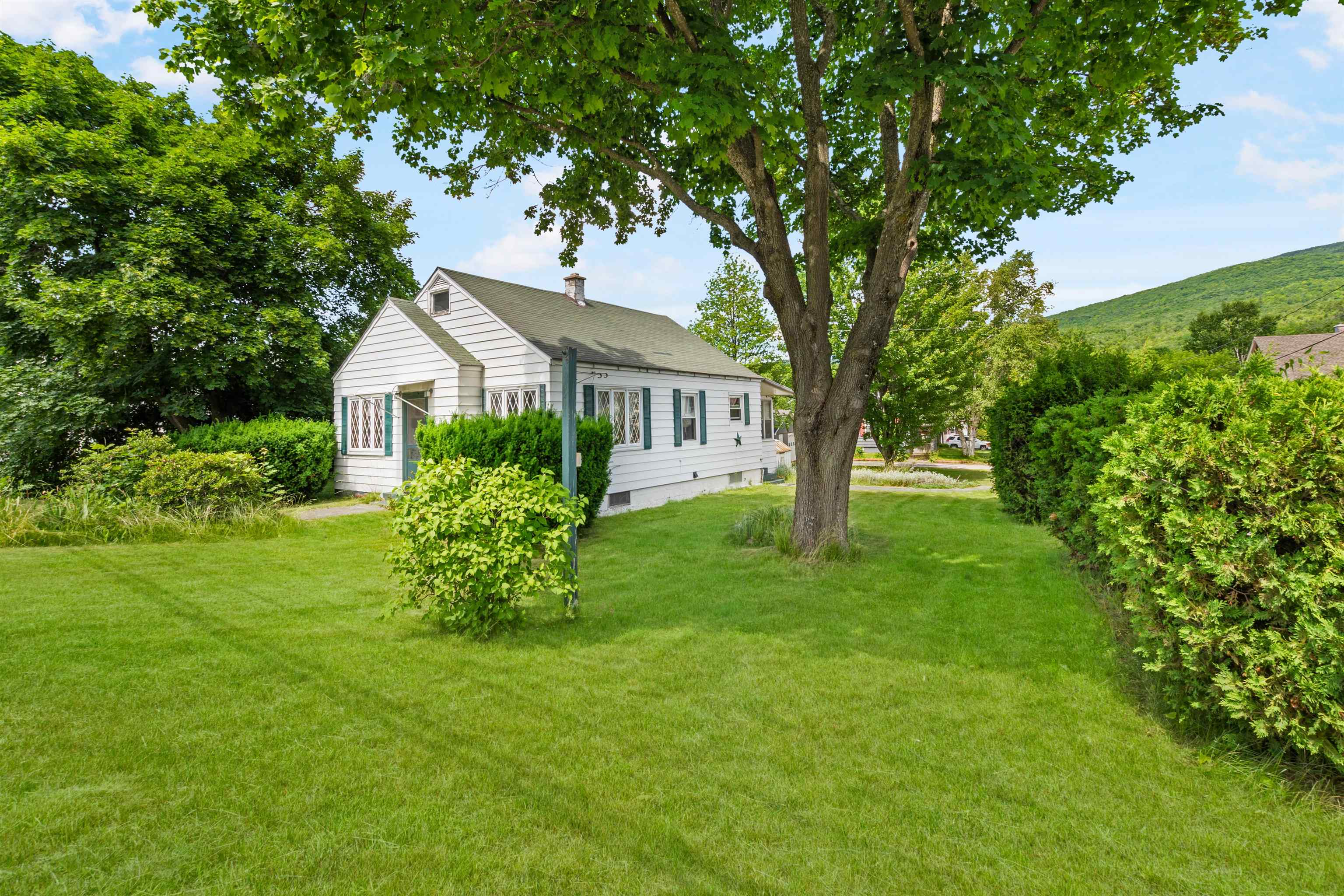 400 Main Street Gorham, NH 03581 - Photo 1 of 39 Gallery Image 1