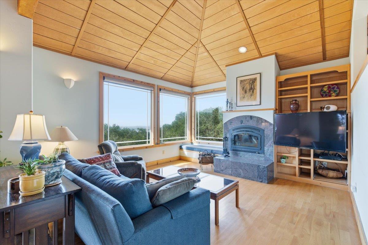 1175 Eagle Hill Road Watsonville, CA 95076 - Photo 14 of 43