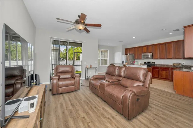 $329,900 | 1474 Hillview Lane, Tarpon Springs, FL 34689