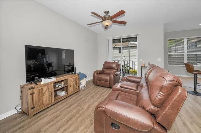 $329,900 | 1474 Hillview Lane, Tarpon Springs, FL 34689