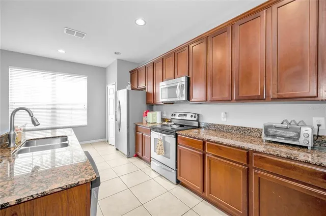 $329,900 | 1474 Hillview Lane, Tarpon Springs, FL 34689