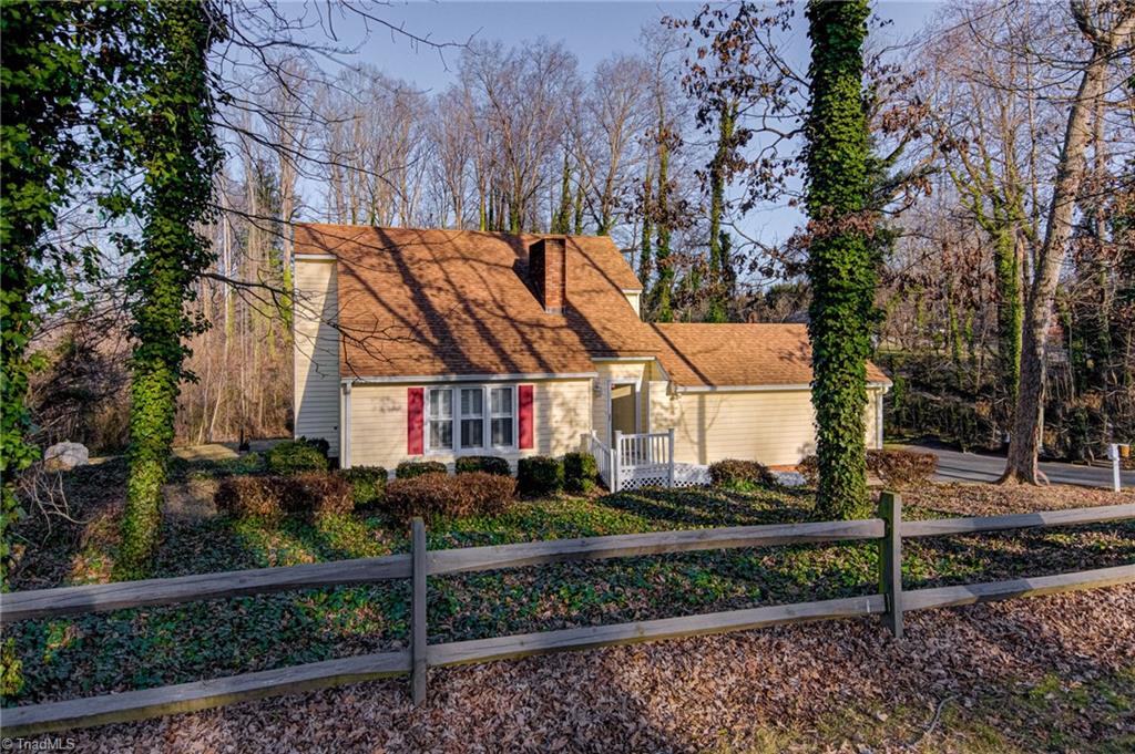 749 Korner Rock Road Kernersville, NC 27284 - Photo 2 of 30