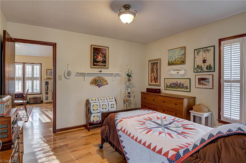 749 Korner Rock Road Kernersville, NC 27284 - Photo 10 of 30