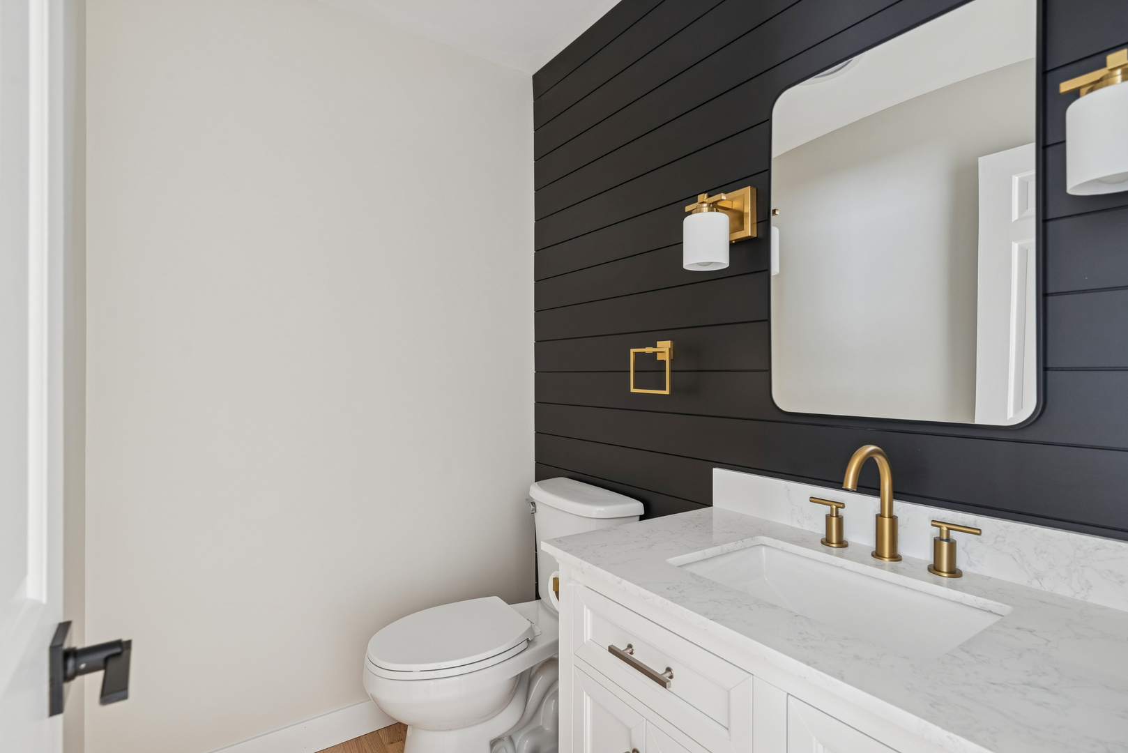 827 South 5th Avenue Libertyville, IL 60048 - Photo 10 of 28