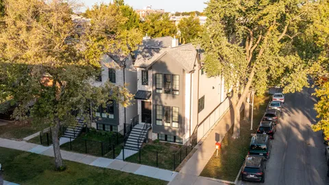 $1,900,000 | 2501 North Sawyer Avenue, Chicago, IL 60647