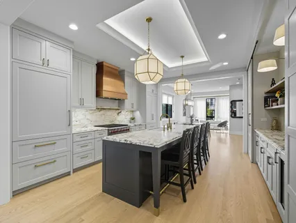 $1,900,000 | 2501 North Sawyer Avenue, Chicago, IL 60647