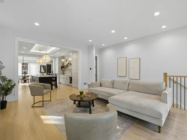 $1,900,000 | 2501 North Sawyer Avenue, Chicago, IL 60647