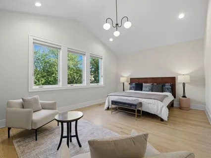 $1,900,000 | 2501 North Sawyer Avenue, Chicago, IL 60647