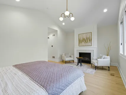 $1,900,000 | 2501 North Sawyer Avenue, Chicago, IL 60647