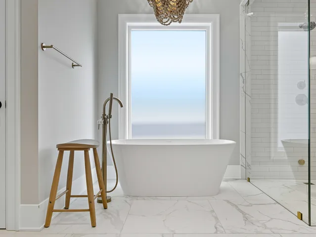 $1,900,000 | 2501 North Sawyer Avenue, Chicago, IL 60647