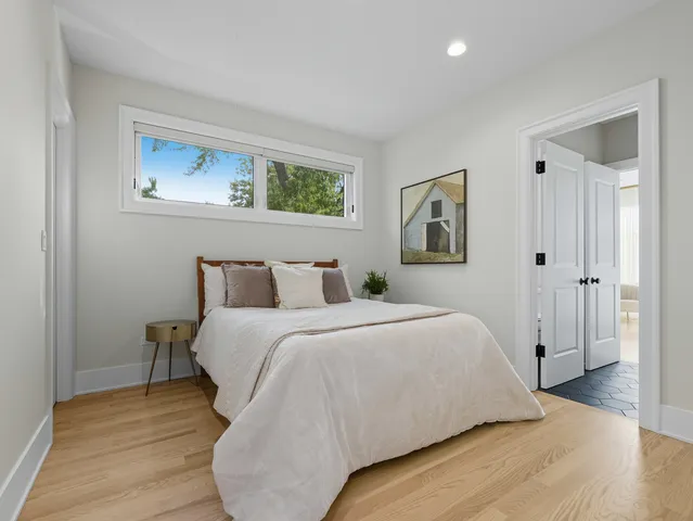 $1,900,000 | 2501 North Sawyer Avenue, Chicago, IL 60647