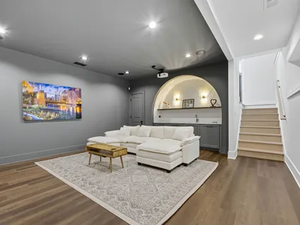 $1,900,000 | 2501 North Sawyer Avenue, Chicago, IL 60647