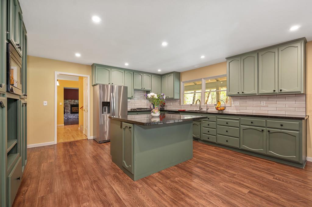 12528 Rattlesnake Road Grass Valley, CA 95945 - Photo 7 of 48